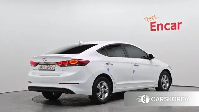 Hyundai Avante AD id 3651896 из Кореи 12