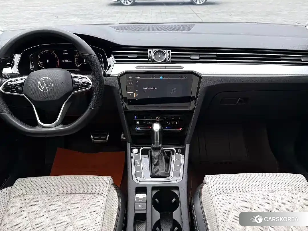 Volkswagen Magotan 2022 Черный из Китая, фото 2