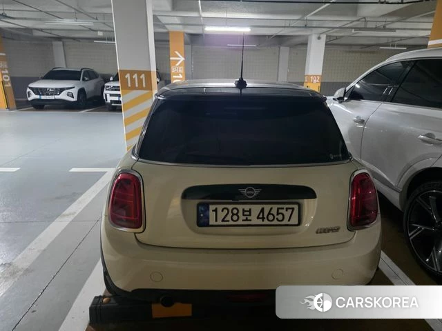 Mini Cooper 2018 Белый из Кореи, фото 2