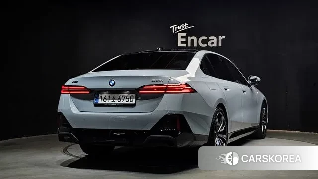 BMW 5 Series (G60) id 3769784 из Кореи 12