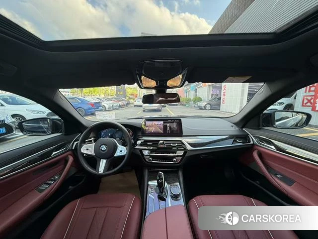 BMW 5 series 2024 Черный из Китая, фото 2