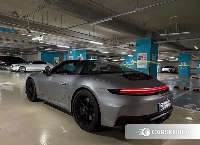 Porsche 911(992) 2025 Серебряный из Кореи, фото 2