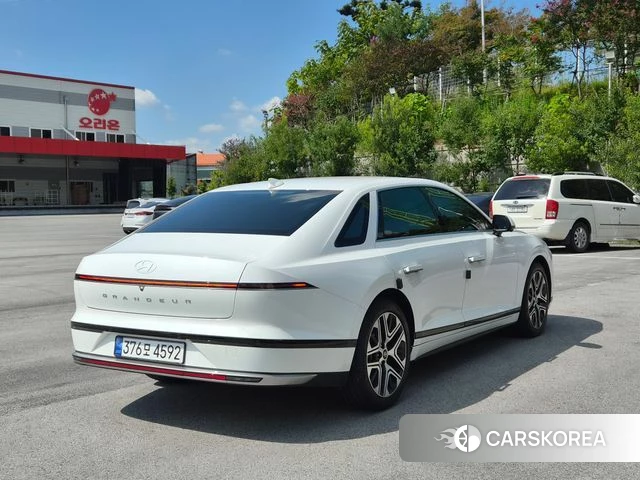 Hyundai Grandeur (GN7) id 4898000 из Кореи 12