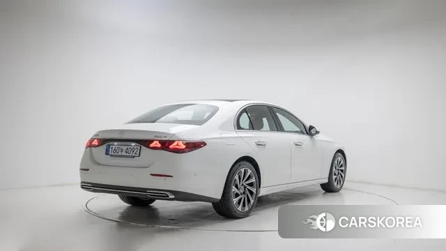Mercedes-Benz E-Class W214 id 3739093 из Кореи 12