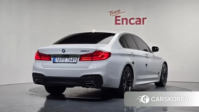 BMW 5 Series (G30) id 3474423 из Кореи 12