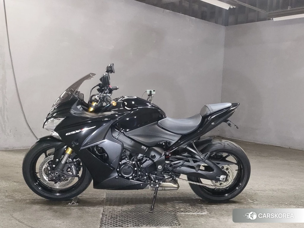 Проданный Suzuki GSX-S1000F 2017 из Японии, фото 2