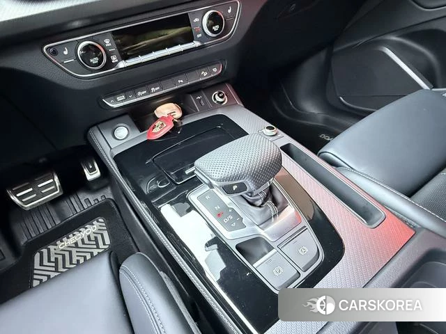 Audi Q5L id 4336249 из Китая 7