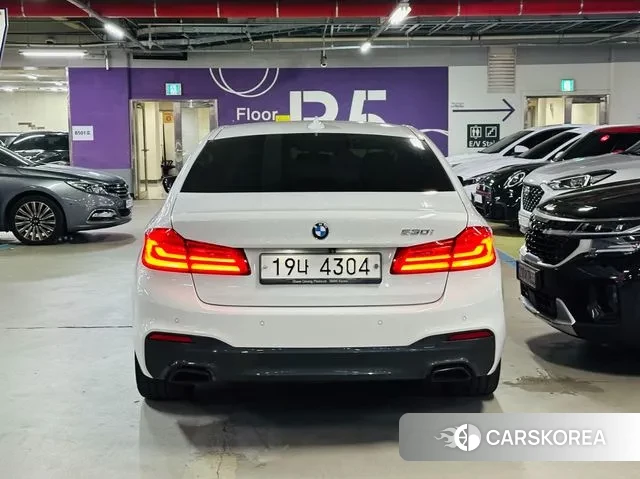 BMW 5 Series (G30) id 3085668 из Кореи 12