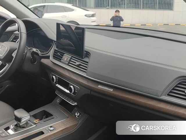 Audi Q5L id 4299964 из Китая 8