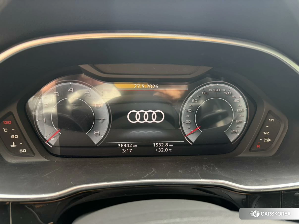 Audi Q3 2023 Темно-серый из Китая, фото 2