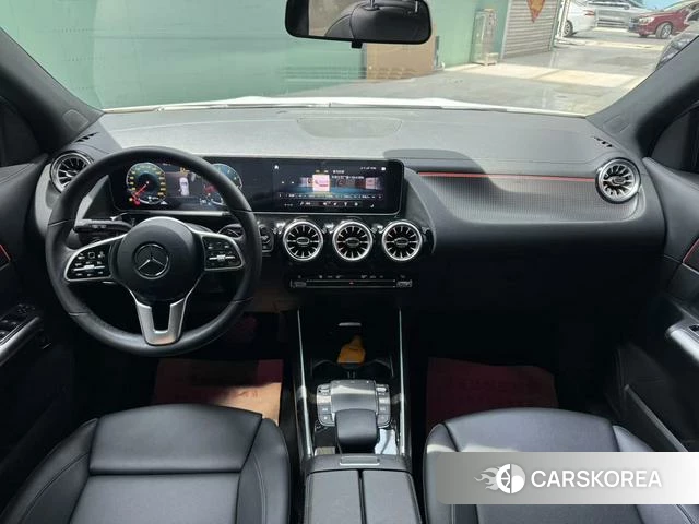 Mercedes-Benz GLA 2022 Белый из Китая, фото 2