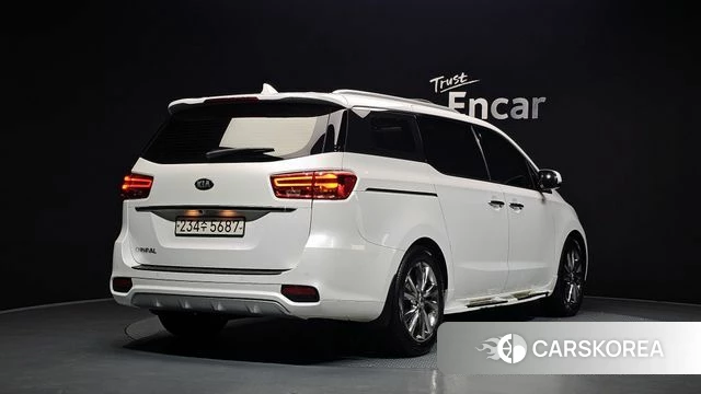 Kia The New Carnival id 4403436 из Кореи 12