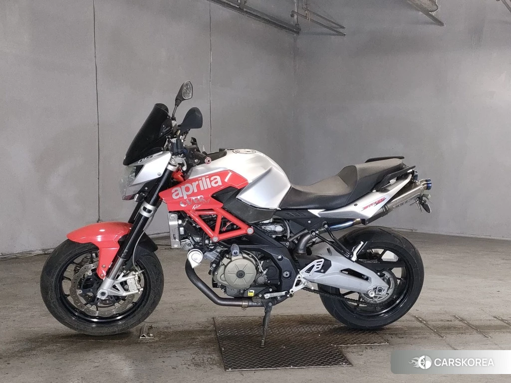 Проданный Aprilia SHIVER 750 2011 из Японии, фото 2