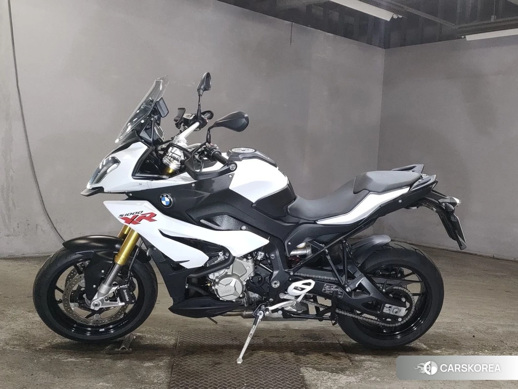 Проданный BMW S1000XR 2016 из Японии