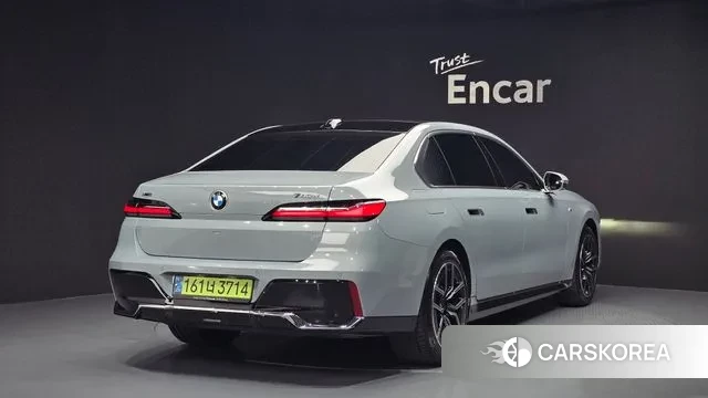 BMW 7 Series (G70) id 3554954 из Кореи 12