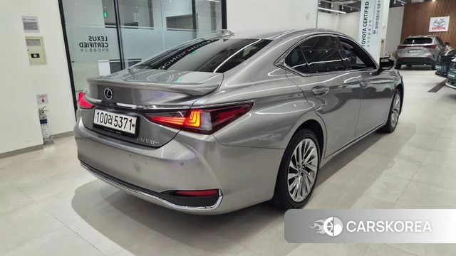 Lexus ES300h 7th generation id 4481056 из Кореи 10