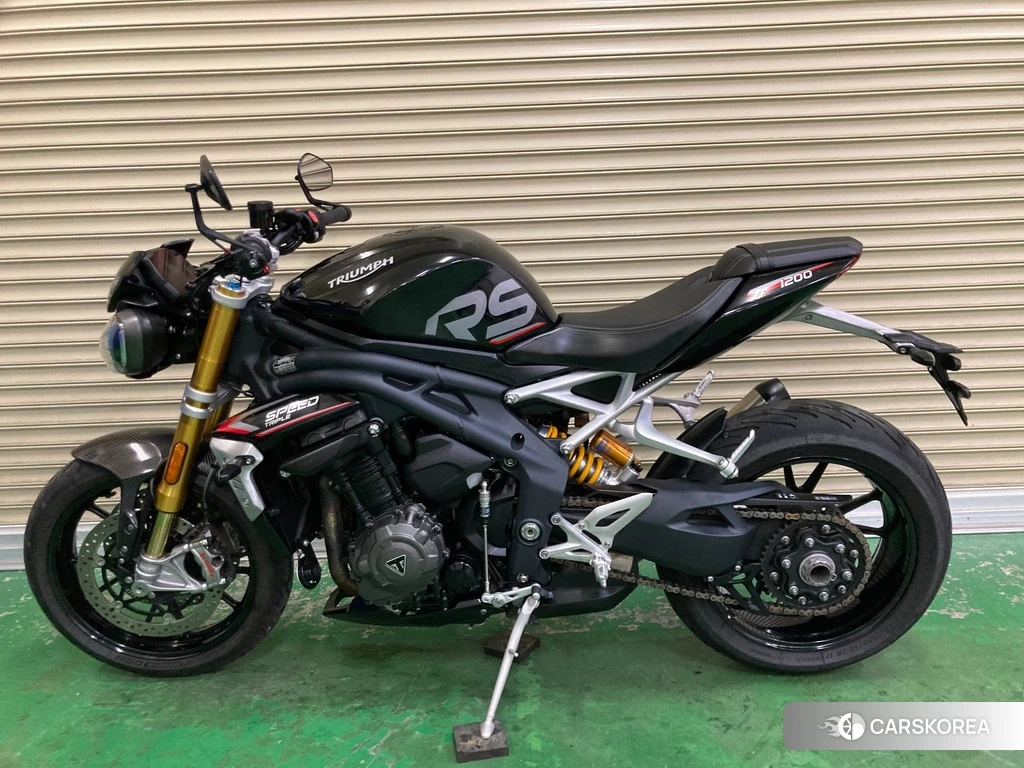 Проданный Triumph SPEED TRIPLE RS 2022 из Японии, фото 2