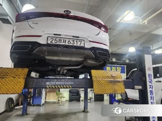 Kia K5 3rd generation 2021 Белый из Кореи, фото 2