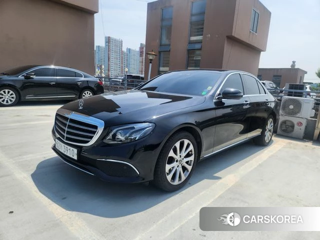 Mercedes-Benz E-Class W213 2018 Черный из Кореи, фото 2