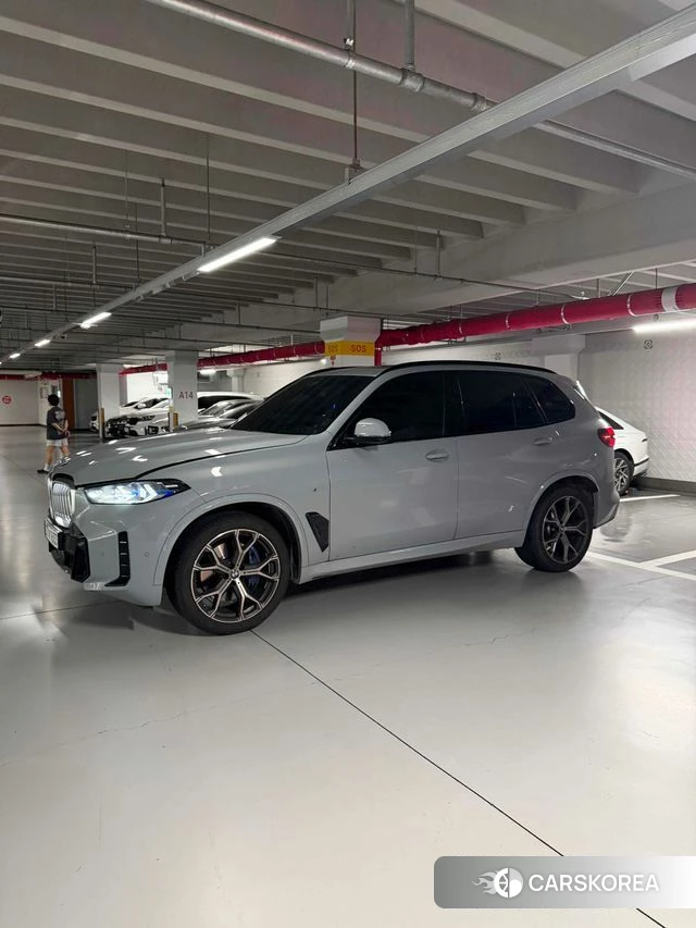 BMW X5 (G05) 2024 Серебристо-серый из Кореи, фото 4