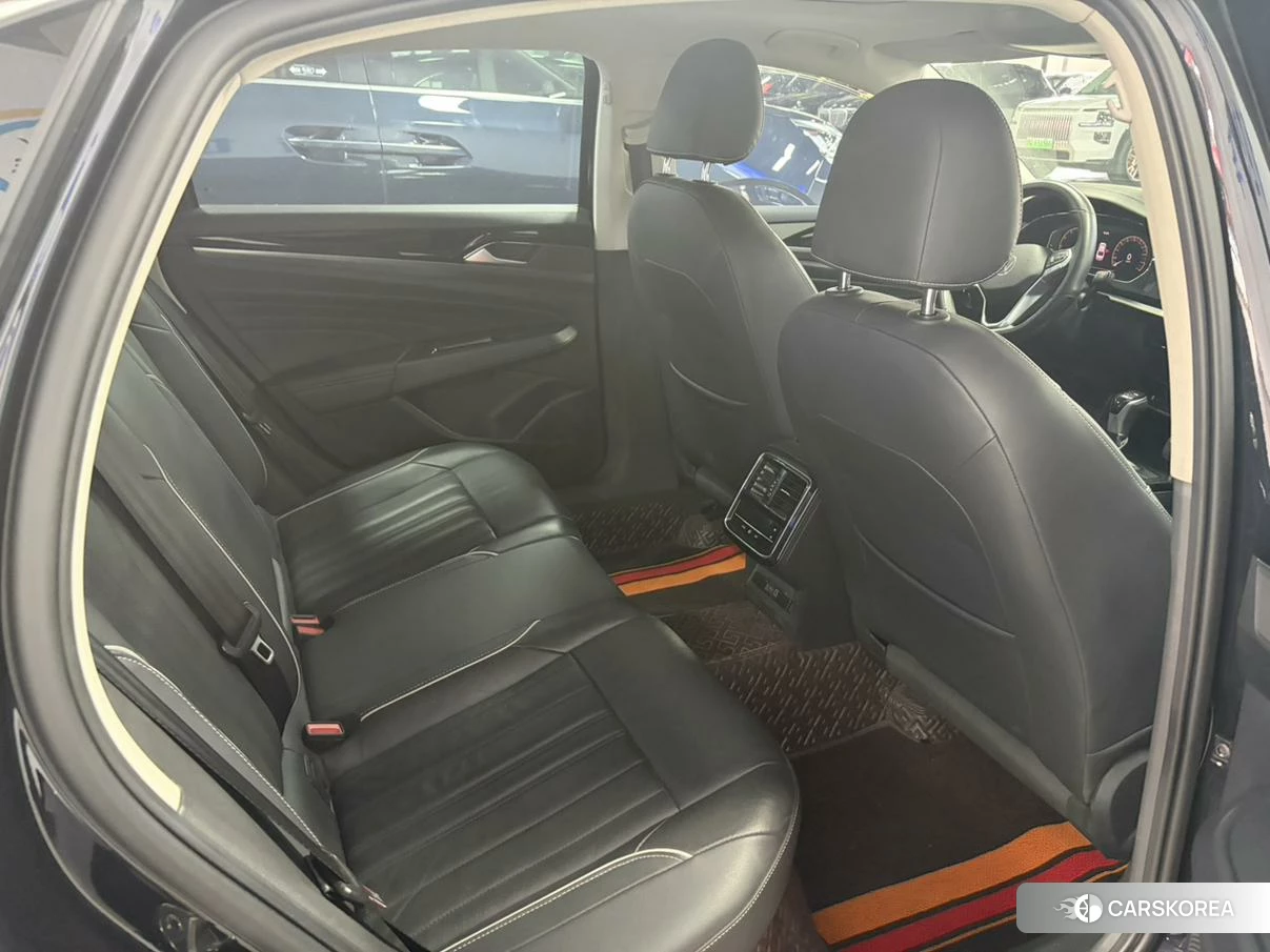 Volkswagen Passat 2021 Черный из Китая, фото 5