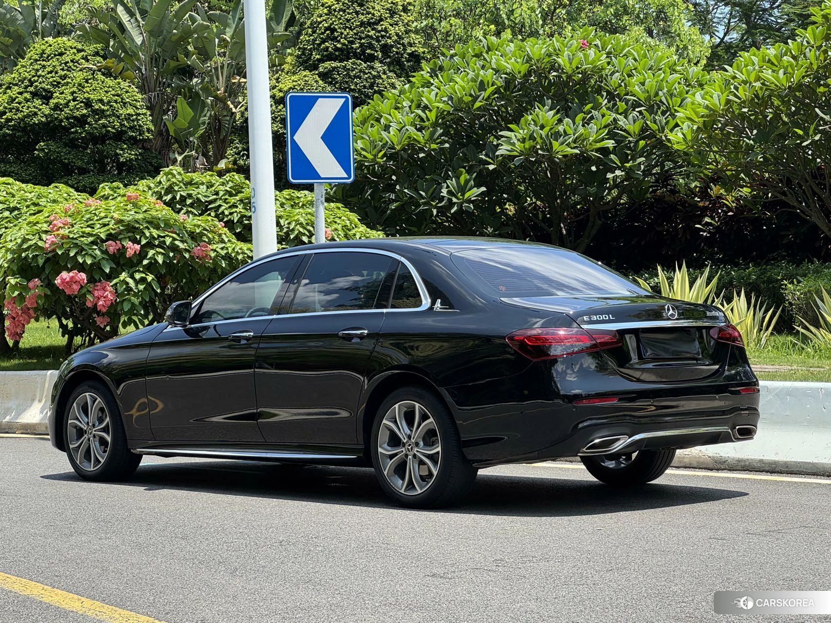 Mercedes-Benz E-class 2020 Черный из Китая, фото 2
