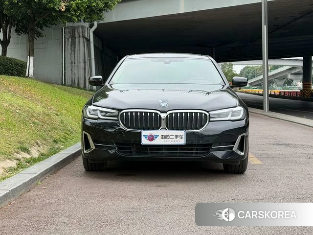 BMW 5 series 2023 Черный из Китая, фото 6