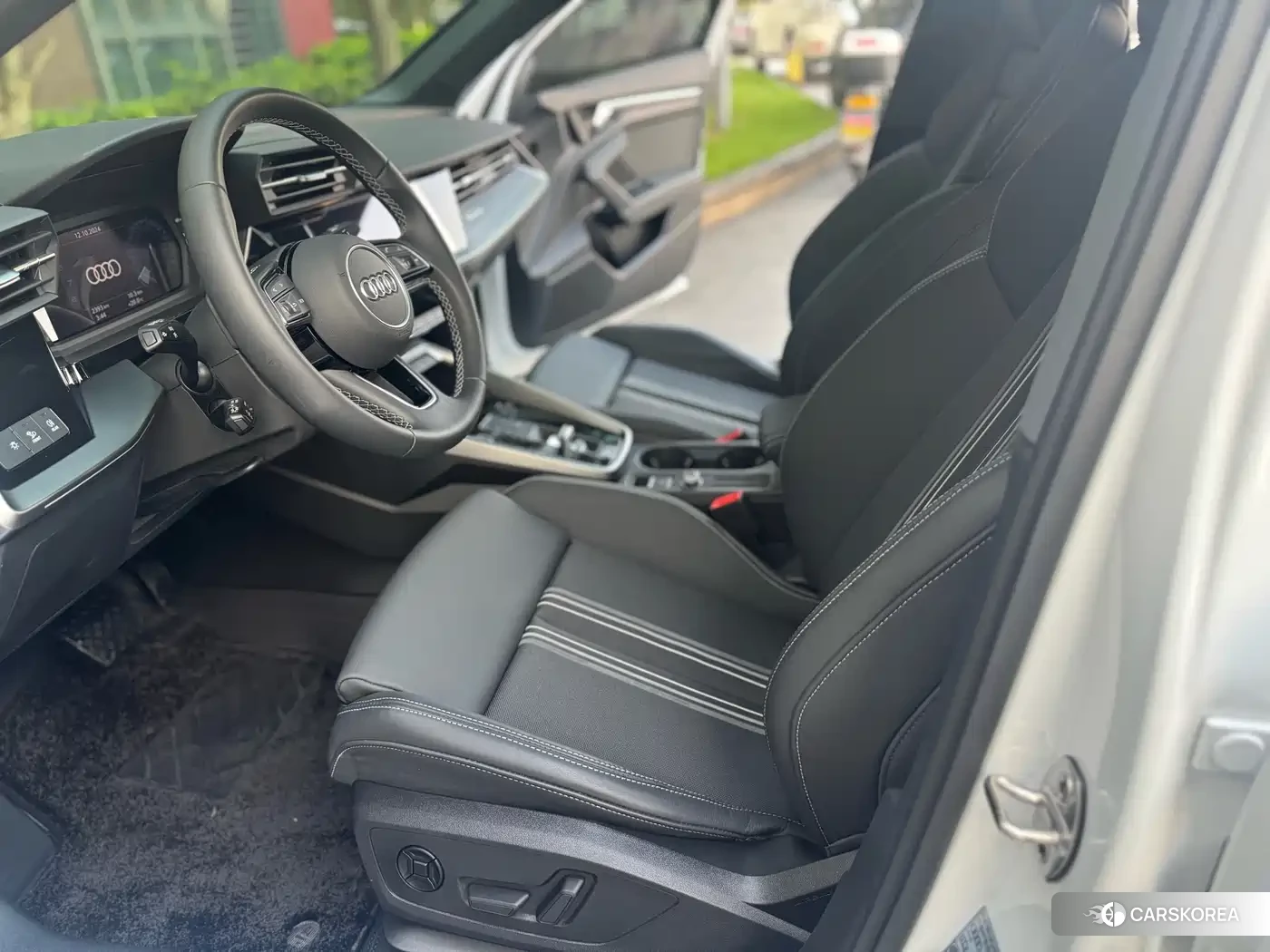 Audi A3 2024 Белый из Китая, фото 3