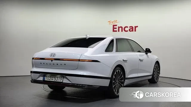 Hyundai Grandeur (GN7) id 3467673 из Кореи 12