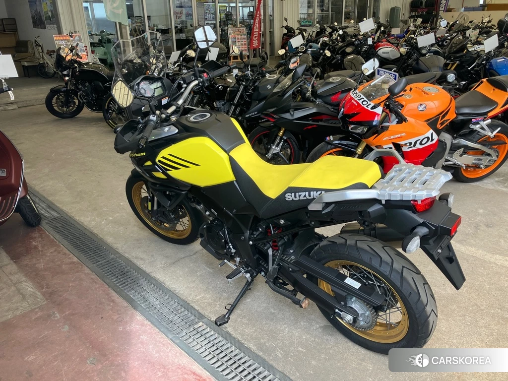 Проданный Suzuki V-STROM DL1000 ABS 2019 из Японии