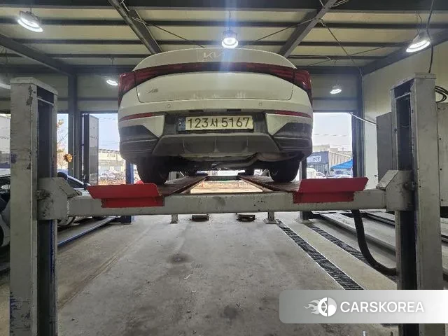 Kia The New K5 3rd generation 2024 Белый из Кореи, фото 2