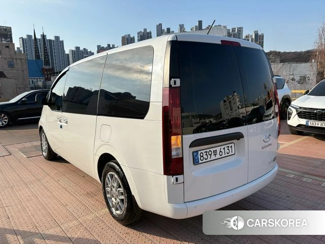 Hyundai Staria id 4360557 из Кореи 10