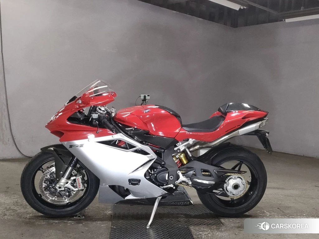 Проданный MV AGUSTA F4 1000 id 4172085 из Японии