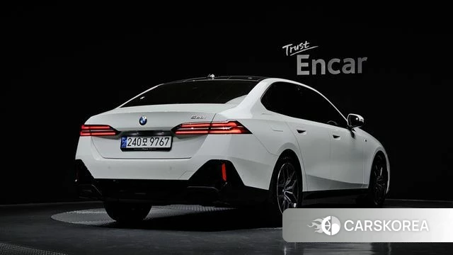 BMW 5 Series (G60) id 3902980 из Кореи 12