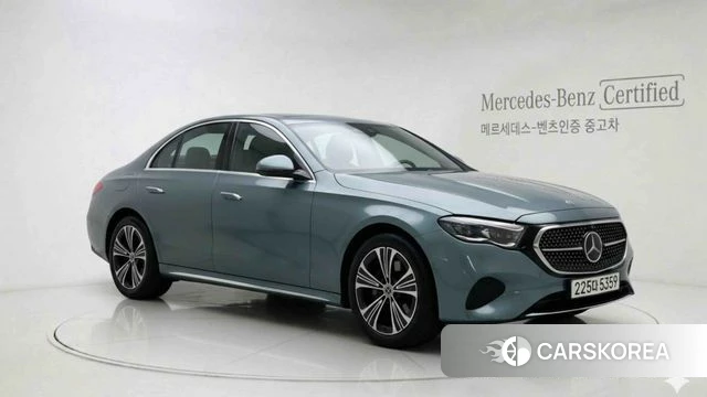 Mercedes-Benz E-Class W214 2025 Светло-серебряный цвет из Кореи, фото 2