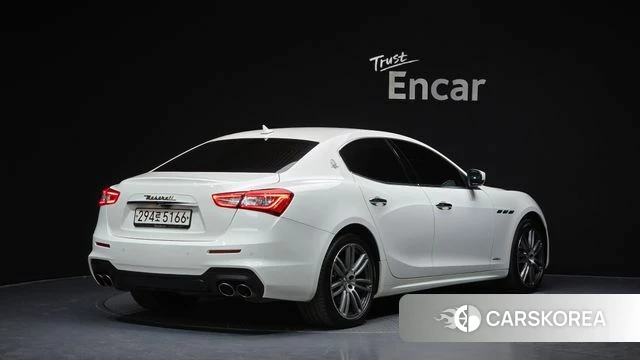 Maserati Ghibli id 3829261 из Кореи 12