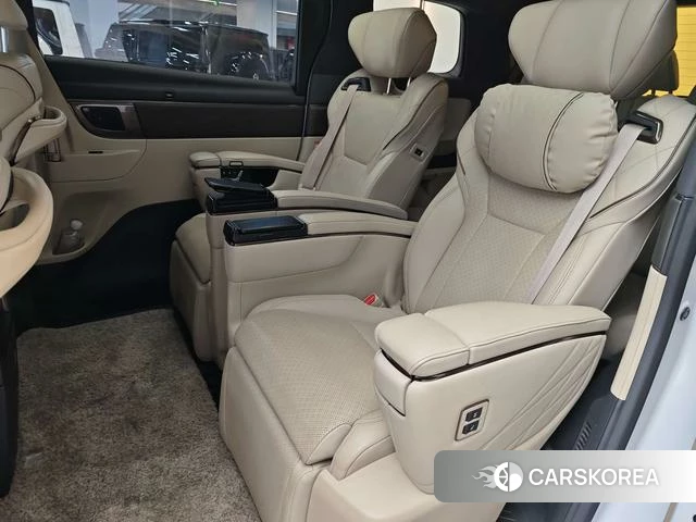 Toyota Elfa id 4261188 из Китая 12