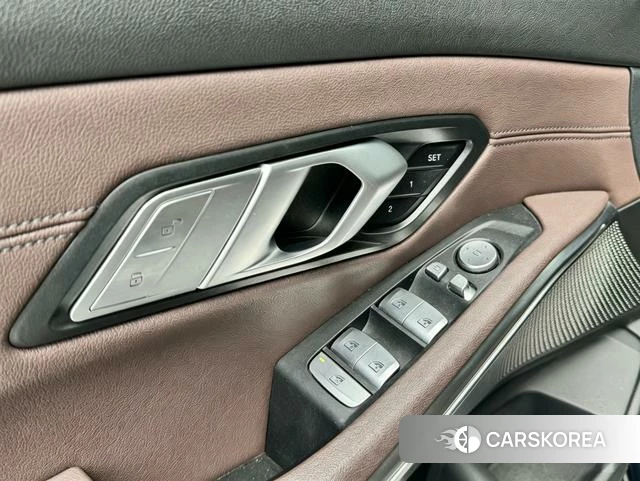 BMW 3 series 2021 Черный из Китая, фото 6