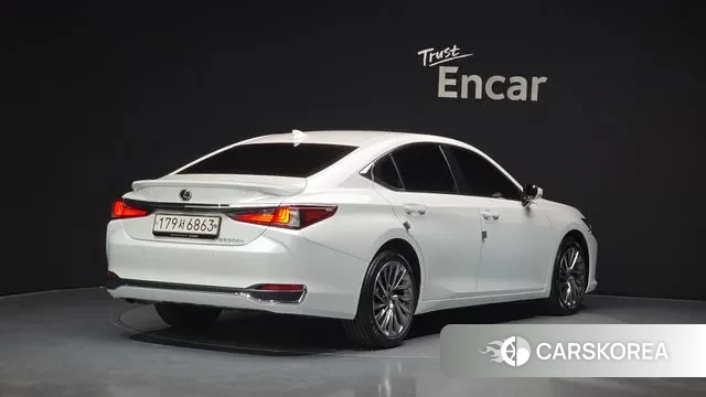 Lexus ES300h 7th generation id 3776671 из Кореи 12