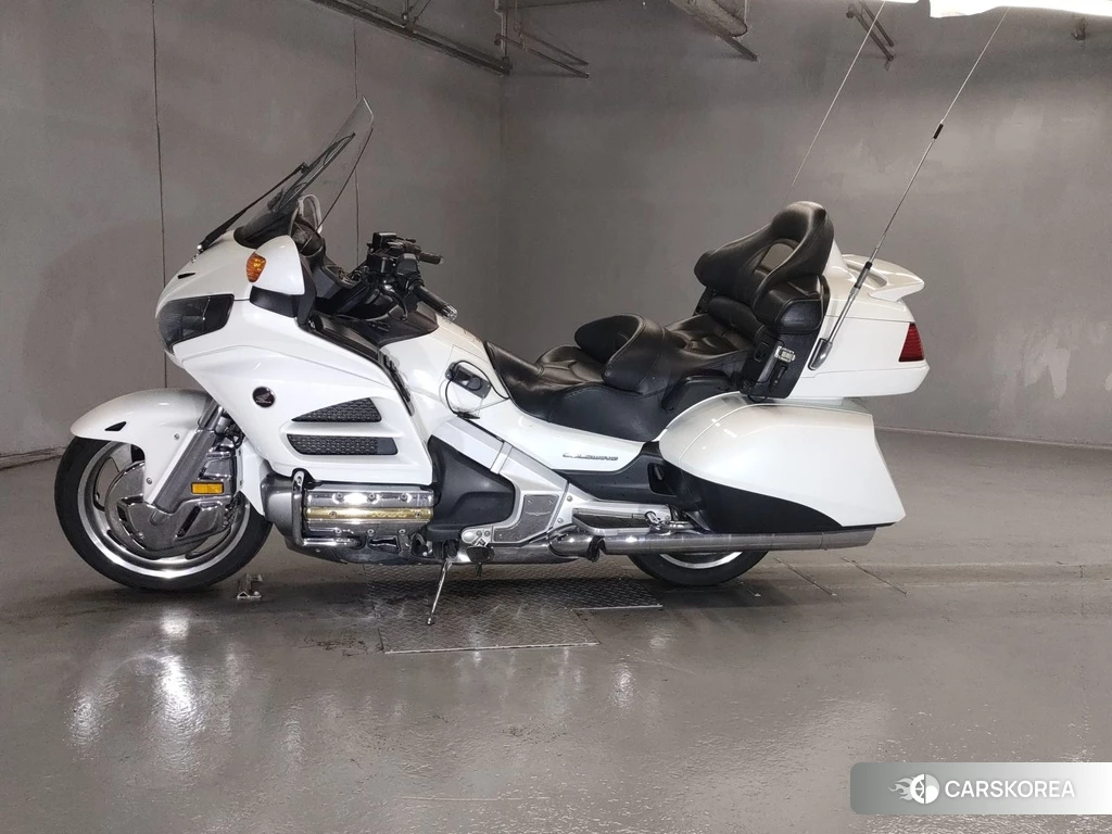 Проданный Honda GL1800 2011 из Японии, фото 2