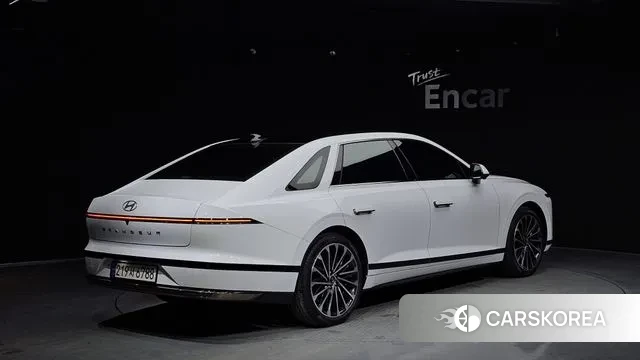 Hyundai Grandeur Hybrid (GN7) id 3576383 из Кореи 12