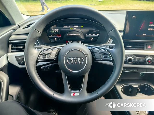 Audi A4L 2024 Темно-серый из Китая, фото 2