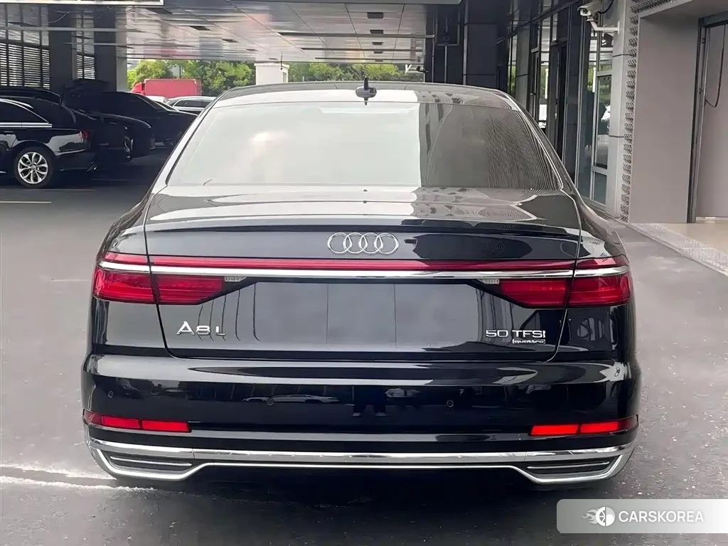 Audi A8 2021 Черный из Китая, фото 6
