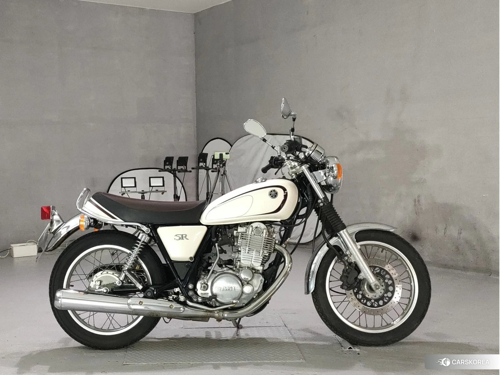 Проданный Yamaha SR 400 2012 из Японии