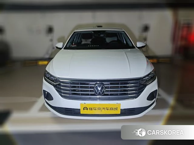 Volkswagen Lavida 2022 Белый из Китая, фото 2