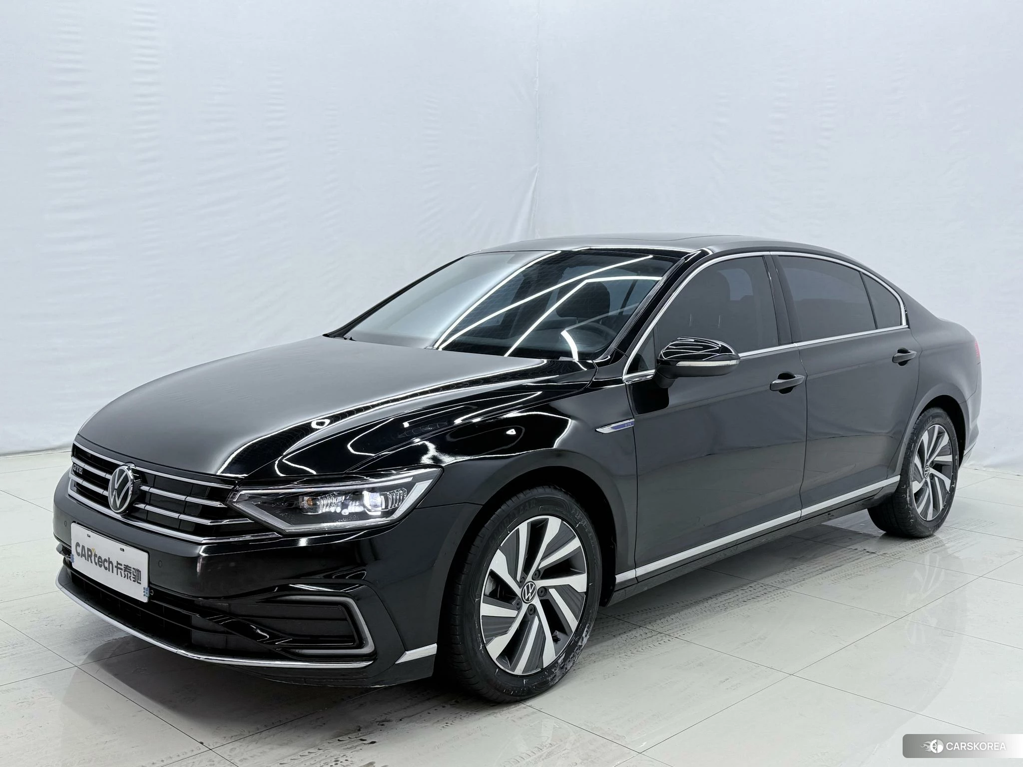 Volkswagen Magotan PHEV id 4407587 из Китая 8