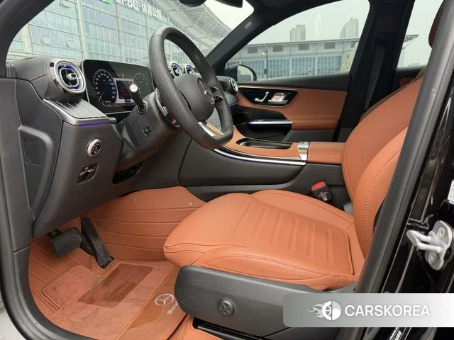 Mercedes-Benz GLC 2025 Черный из Китая, фото 2