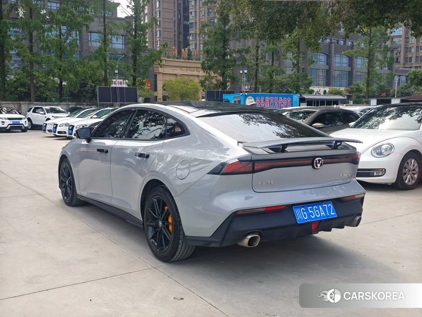 Chang'an UNI-V 2022 Темно-серый из Китая, фото 4