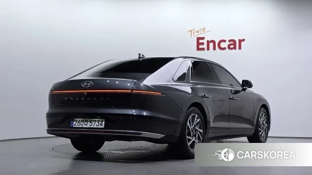 Hyundai Grandeur (GN7) id 3137259 из Кореи 12