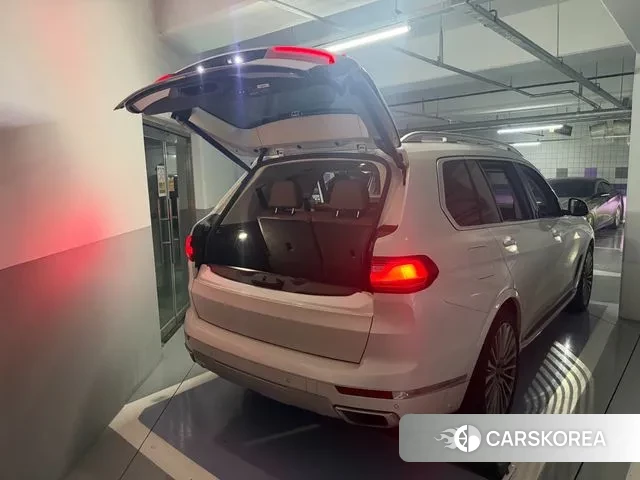 BMW X7 (G07) 2022 Белый из Кореи, фото 2